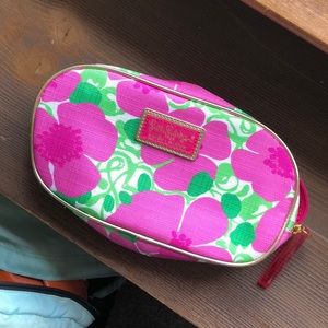 Lilly Pulitzer Bags - Lilly Pullitzer makeup bag Lilly Pulitzer Bags - Lilly Pullitzer makeup bag